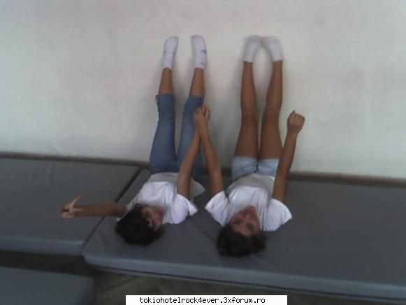 Zo cei Merri - el este cel cu pantaloni fara scurtzi - *..::Me, myself & I::..*