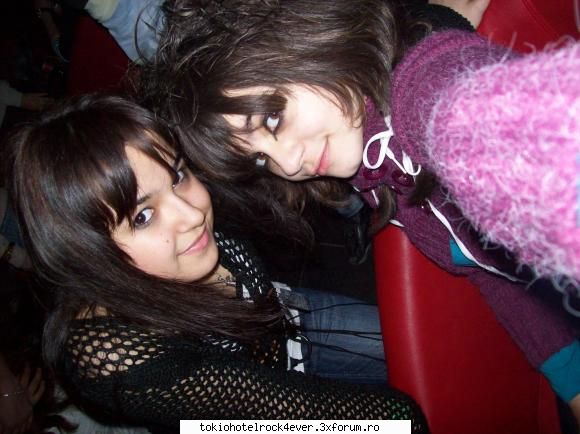 Zo cei Merri - cateva poze din club de seara trecuta lol mai - *..::Me, myself & I::..*