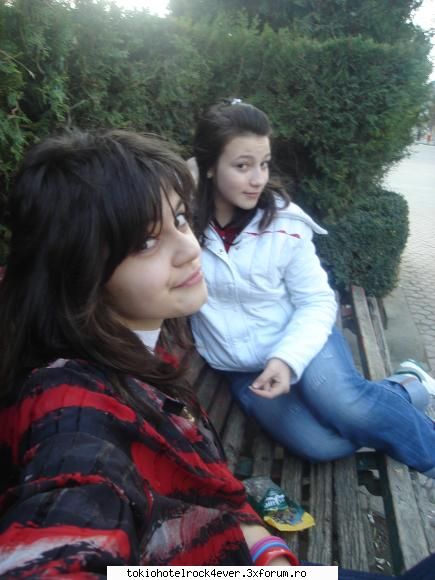 Zo cei Merri - aici e dupa ce l'a alergat tziganii si cand manca - *..::Me, myself & I::..*
