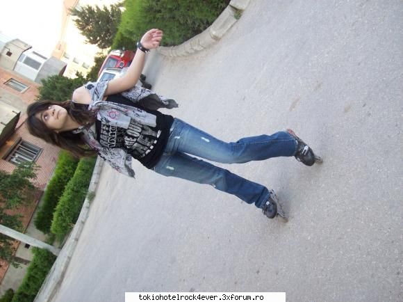 Zo cei Merri - ce biet =( dar sa fim vesel a trecut! aici cu role - *..::Me, myself & I::..*