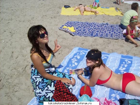 Zo cei Merri - acum sa pun niste poz de la mare impreun cu - *..::Me, myself & I::..*