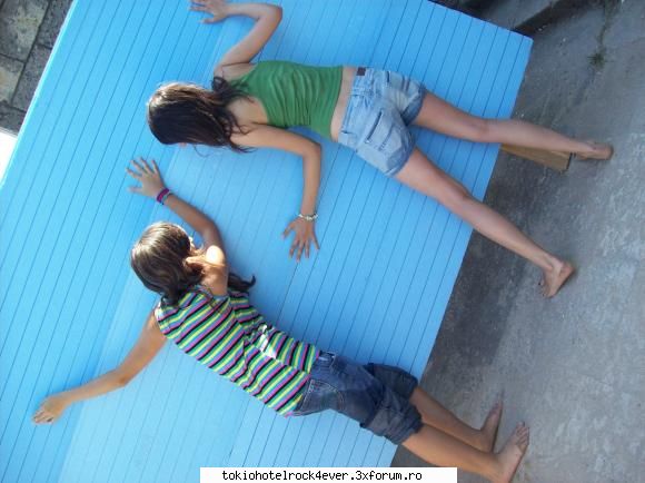 Zo cei Merri - ce maimutz curcubeu fratele e asa inalltt ! - *..::Me, myself & I::..*