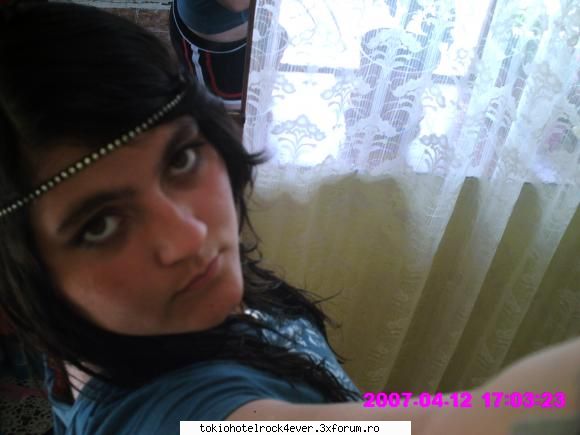 aby_4_gusty - aici mi s vad pantalonii - *..::Me, myself & I::..*