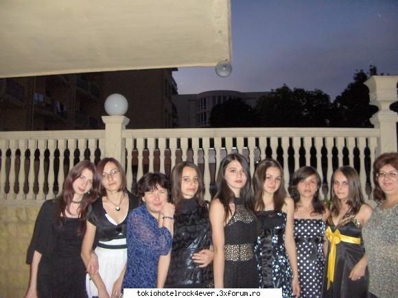 adelinutza - Kyk noi asa ii zicem la acel....cu Bitch....deci - *..::Me, myself & I::..*