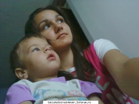 adelinutza - Zoozle estem 2 boboci Pune banu la ciorap...e mai - *..::Me, myself & I::..*