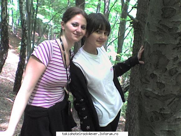 adelinutza - aici era impreuna cu matusul cel matus sora - *..::Me, myself & I::..*