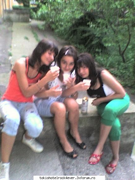 adelinutza - Aici erau toate 3 mai - *..::Me, myself & I::..*