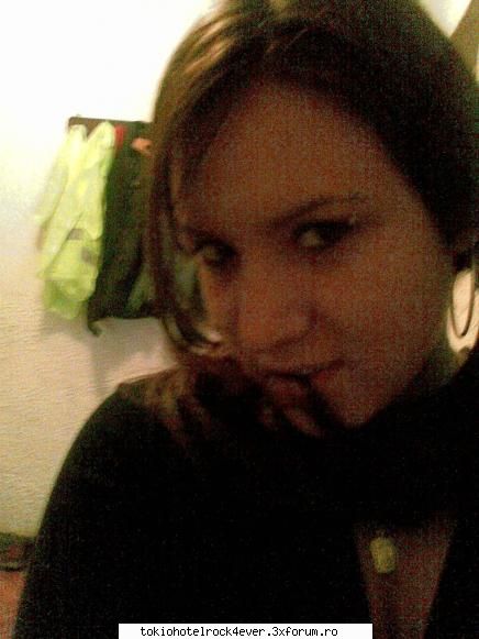 anna - is nijte haine dela "faine" si vestele de la - *..::Me, myself & I::..*