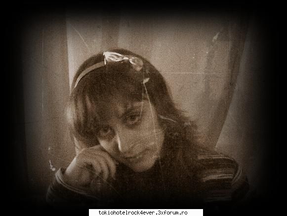 ~april~bill is my love~ - momentan o sa pun decat poze si o sa ma gandesc - *..::Me, myself & I::..*