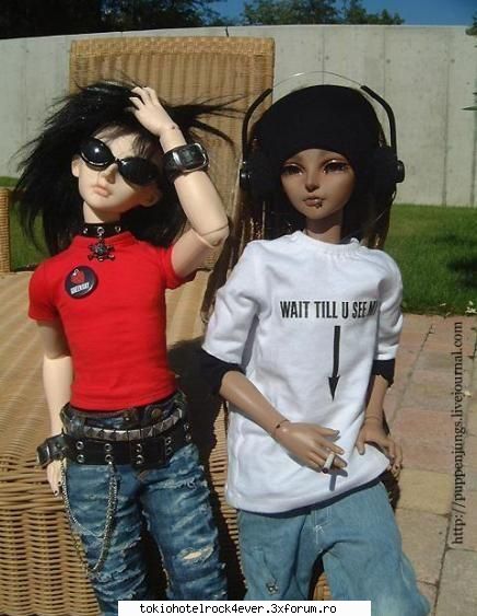 baby doll...TOM! :X:x:X - acu` pun 2 poze cu Tom si cu Bill...tot papusele! - *..::Tom Kaulitz::..*