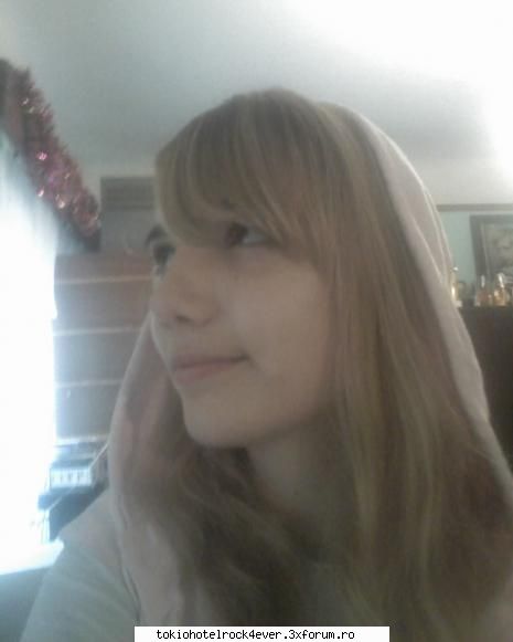 bebitza love tom - pai sunt din ploiesti sunt drak...pardon rac si - *..::Me, myself & I::..*