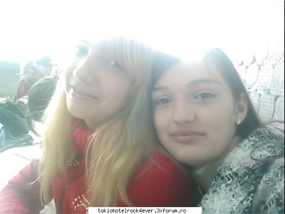 bebitza love tom - ioh si crinu.mi se pare ca si ea e pe forumul asta - *..::Me, myself & I::..*