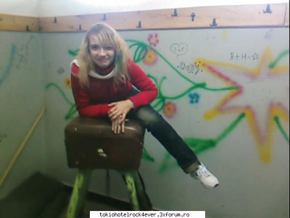 bebitza love tom - prin vestiar :D - *..::Me, myself & I::..*