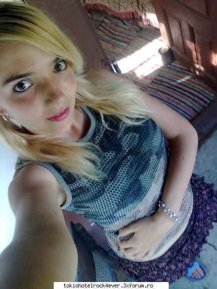 bebitza love tom - alte poze d la tara - *..::Me, myself & I::..*