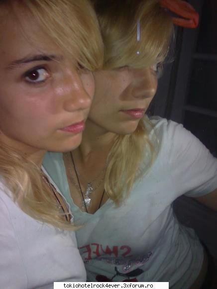 bebitza love tom - in oglinda(asa sor geaman c am io? ? - *..::Me, myself & I::..*
