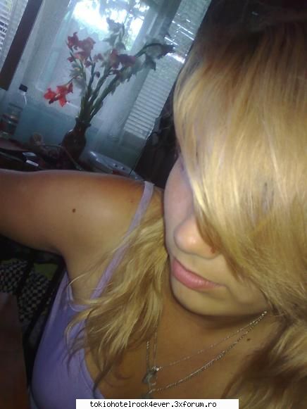 bebitza love tom - bebitza_blonda - *..::Me, myself & I::..*