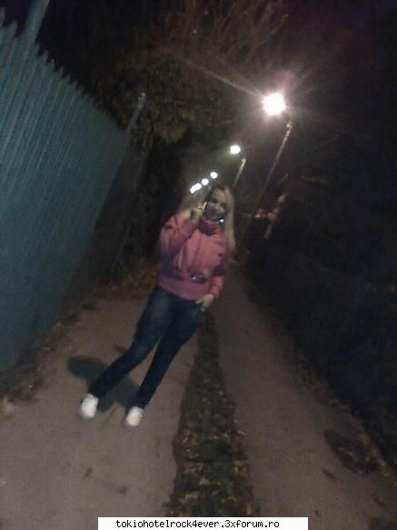 bebitza love tom - am pozicixe noi - *..::Me, myself & I::..*