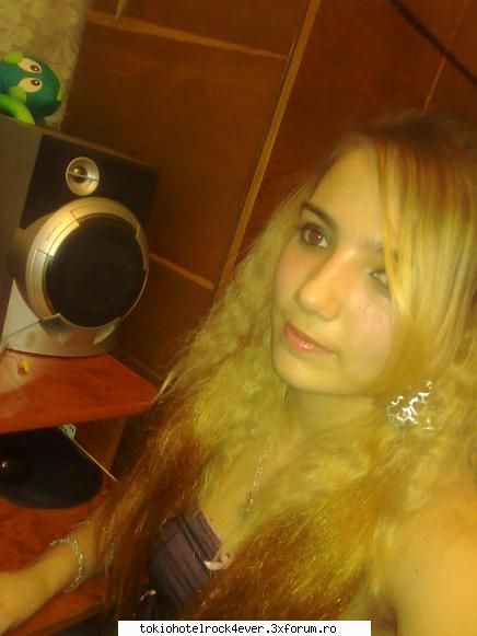 bebitza love tom - bebitza_blonda - *..::Me, myself & I::..*