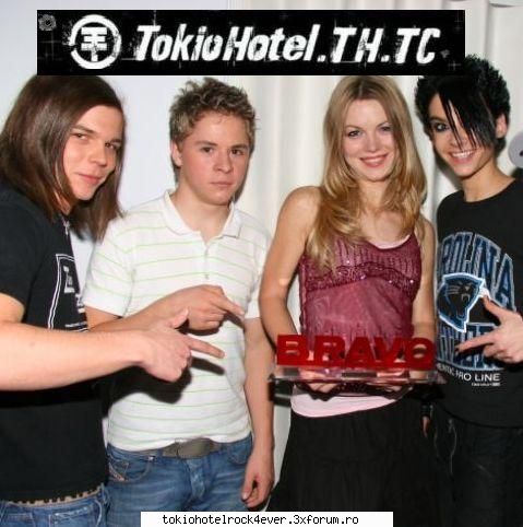 bill - hai sa nu fac un topic nou o sa pun niste poze cu - *..::Bill Kaulitz::..*
