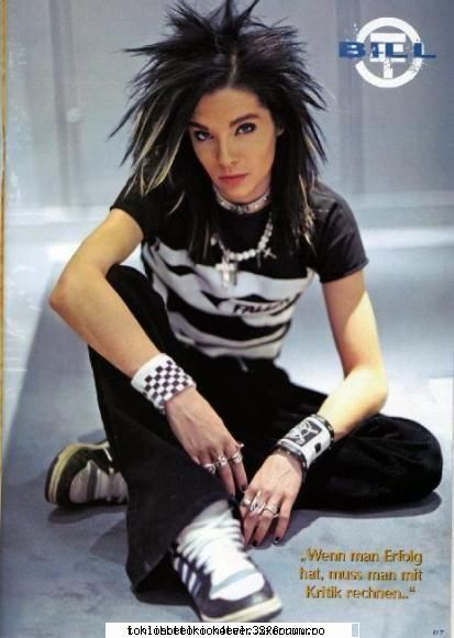 bill are 2 iubite??????wtf???? - ce credeti e adevarat?????????? :x :x :x :x adik - *..::Bill Kaulitz::..*