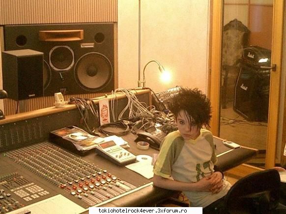 bill si tom la 13 ani - hey ...buna .....pai cred ca ar arata ffff dcumpi - *..::Bill & Tom Kaulitz::..*