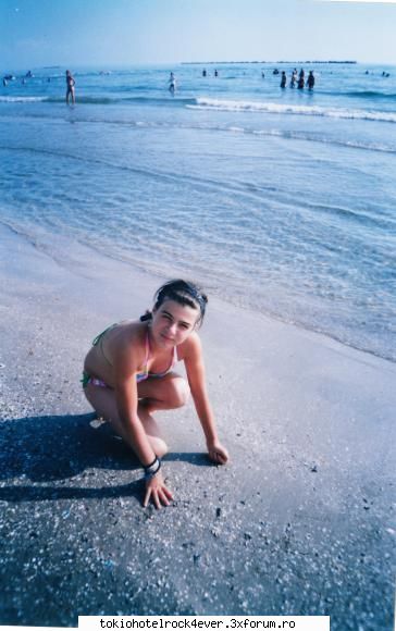 <><><><>bogdana<><><><> - aici eram la mare e mai veche poza - *..::Me, myself & I::..*