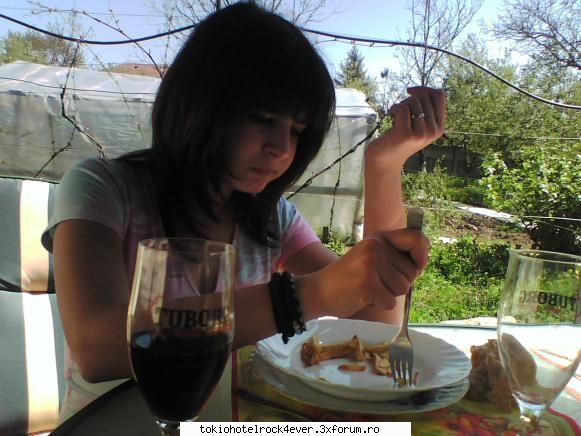 <><><><>bogdana<><><><> - aici papam eram la matusik mea dementa - *..::Me, myself & I::..*