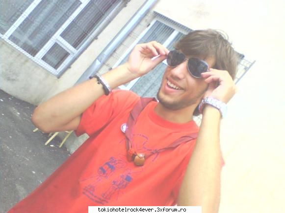 <><><><>bogdana<><><><> - c moak avea maximo in poza asta - *..::Me, myself & I::..*