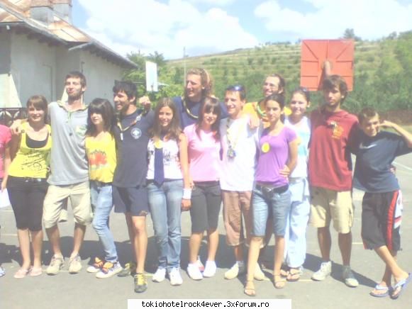 <><><><>bogdana<><><><> - poza d grup yo sunt in stanga langa nicolas ah c - *..::Me, myself & I::..*
