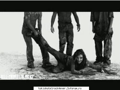 care freza va place cel mai mult? - yeap la shooting-ul ala....cat am putut sa ma - *..::Bill Kaulitz::..*