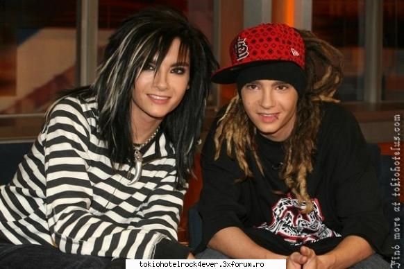 care freza va place cel mai mult? - OMG blond =))=)) nu iar sta bn...sincer mie cel - *..::Bill Kaulitz::..*