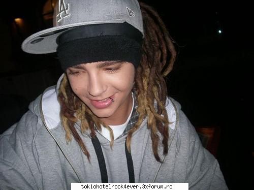 cat d bine ii imita....:|:| - vaaaaaaaaaaaai!!! tuh iry...:-ss vaaaaai!! cum sa - *..::Tokio Hotel::..*