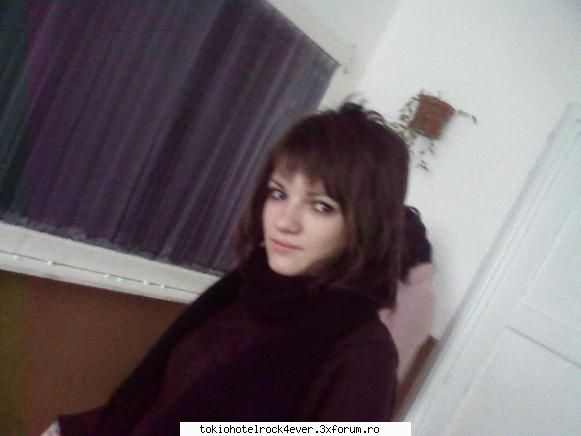 crazy child-->eo - scuze..k ...nu am postyat de mult..dar acum am - *..::Me, myself & I::..*