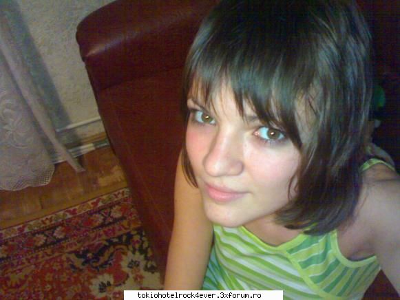 crazy child-->eo - freza noua...:))....eu is emo=)).,,,asa o zis unu - *..::Me, myself & I::..*