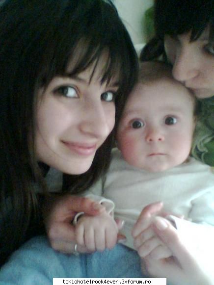 crazy child-->eo - Pentru k Irinul....nu are somn:))... si se - *..::Me, myself & I::..*