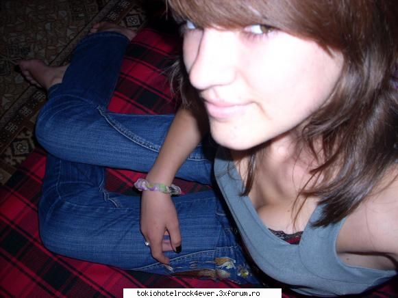 crazy child-->eo - aici este la mama:X - *..::Me, myself & I::..*
