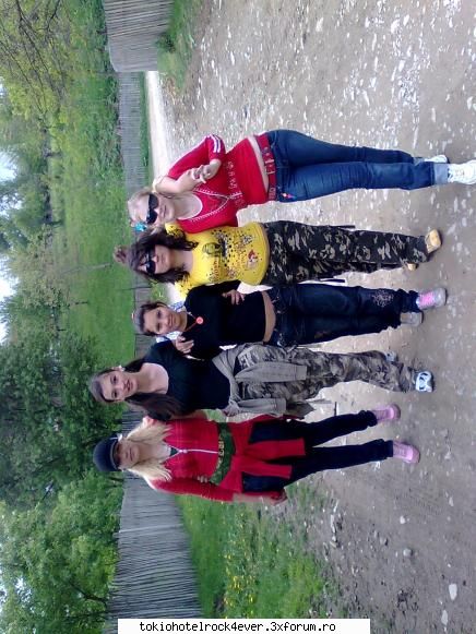 crinu_love_bill - trupa de shoc besc la maxim fetele astea cumba-ya - *..::Me, myself & I::..*