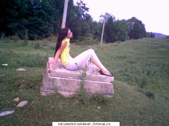 crinu_love_bill - aici eram la o crescatorie de capre - *..::Me, myself & I::..*