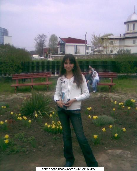 danililika - buna maria acum cateva poze in excursie mai vreau - *..::Me, myself & I::..*
