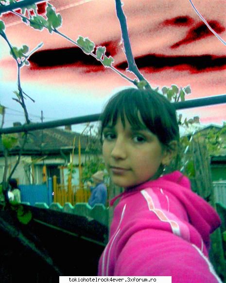 danililika - s-a infuriat cerul p mn - *..::Me, myself & I::..*