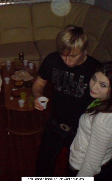 defecte.. - da ee aproape ca al rihannei oleak mai mic :D am - *..::Find Myself::..*
