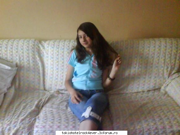 eo...cn altcineva=)) - numi place poza...par grasa - *..::Me, myself & I::..*