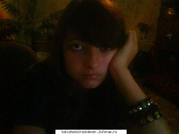 eo...cn altcineva=)) - ..::MuSsIc Is LoVe::.. - *..::Me, myself & I::..*