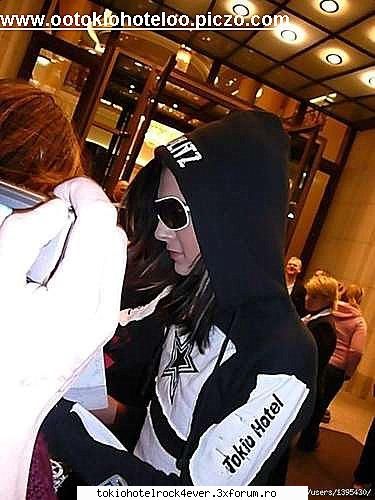 fata ideala pt bill - da o sa ziceti k trebe sa o pun in alta parte - *..::Bill Kaulitz::..*