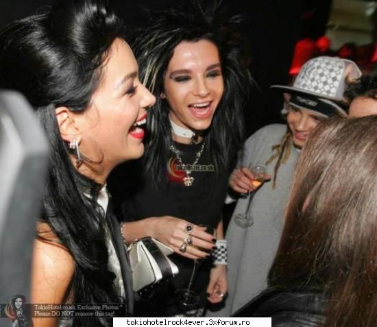 feteleeeee!?! - cine-i tipa asta vreau sa jtiu :x - *..::Bill Kaulitz::..*