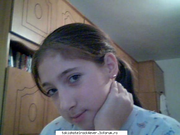 fyfy:D(kiss)ji io noua paci:D - am raspuns aqolo unde am scris cu - *..::Me, myself & I::..*