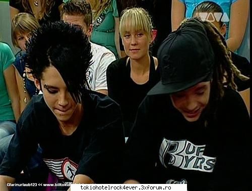 lagatura speciala dintre cei doi gemeni :D - deci uitativa si voi kat de - *..::Bill & Tom Kaulitz::..*