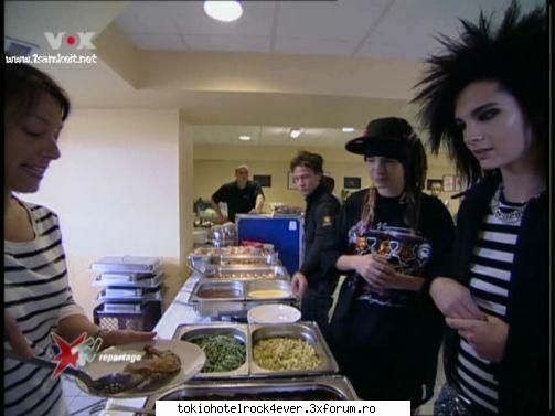 lagatura speciala dintre cei doi gemeni :D - ~~sw33t girl~~beste billu - *..::Bill & Tom Kaulitz::..*