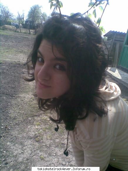 ~* madyku` *~ - poza :D eram pe la tsara :) - *..::Archive::..*