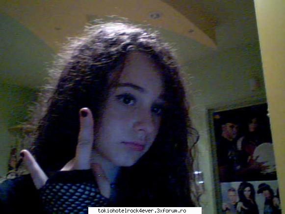 me:)....Claudia... - vai da' ma facetzi sa ma simt nu stiu - *..::Me, myself & I::..*